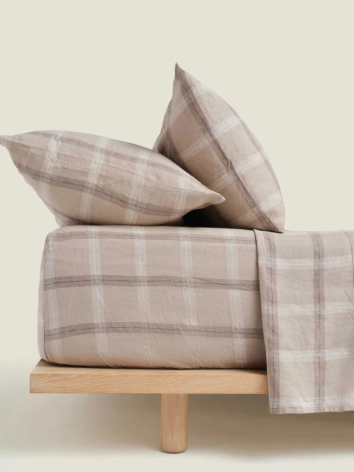 100% Linen Sheet Set in Natural Plaid