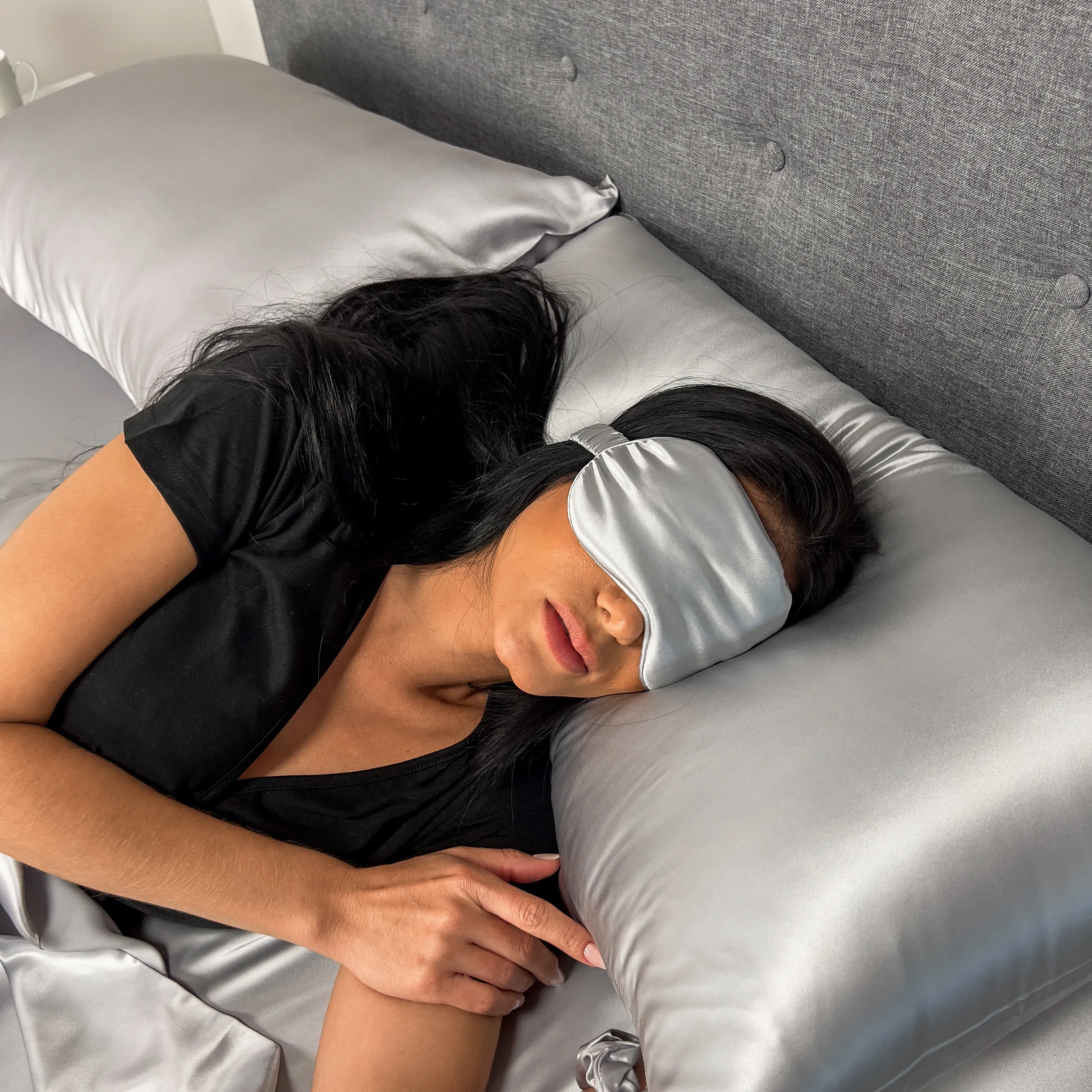 22 Momme Silk Pillowcase & Sleep Mask Gift Set - Silver