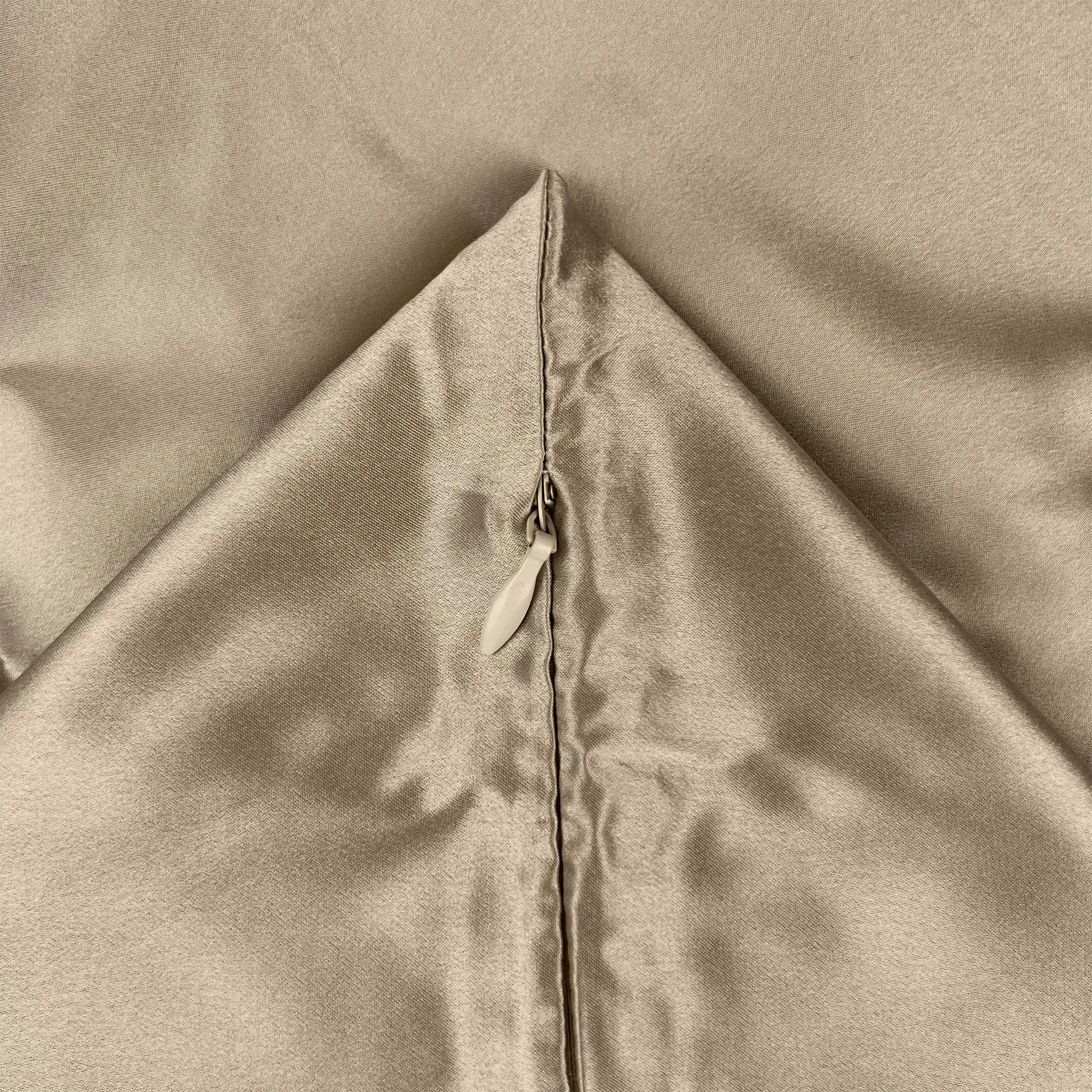 22 Momme Silk Pillowcase - Taupe