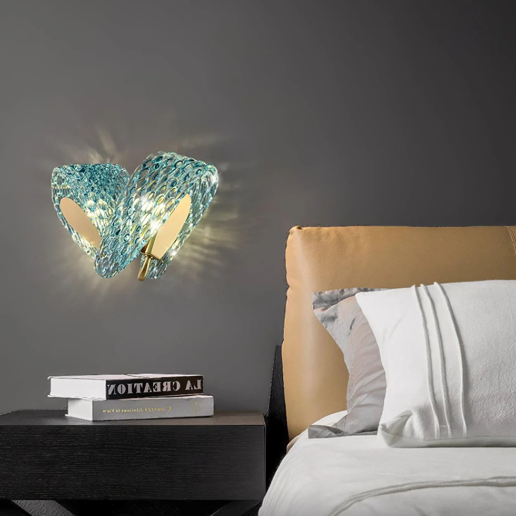 Blue Ribbon Wall Lamp