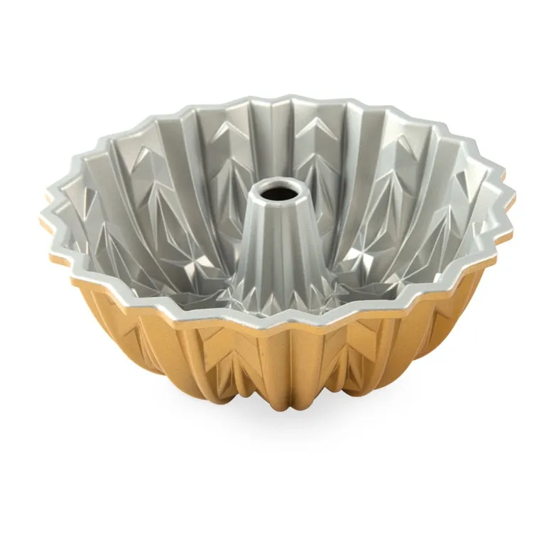 Bundt Pan Crystal Cut Nordic Ware