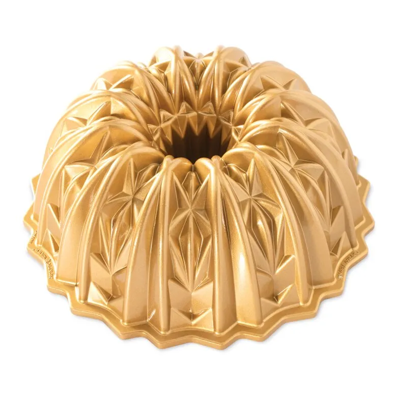 Bundt Pan Crystal Cut Nordic Ware