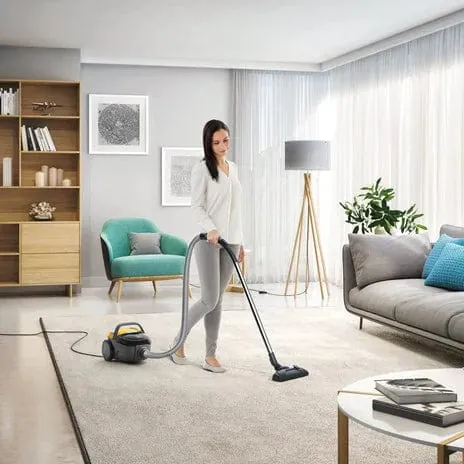 ELECTROLUX -  Vaccum Cleaner Compact Go Z1230