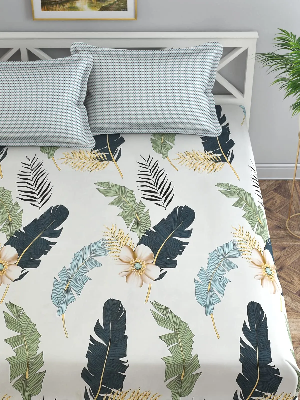 Florida Reeva Bedsheet for King Size Bed with Pillow Covers and Made of Cotton with Floral Print