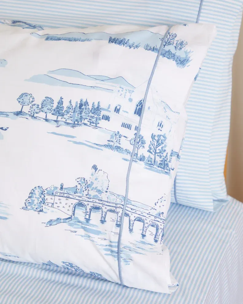 Foxford Blue Toile Pillowcase Set