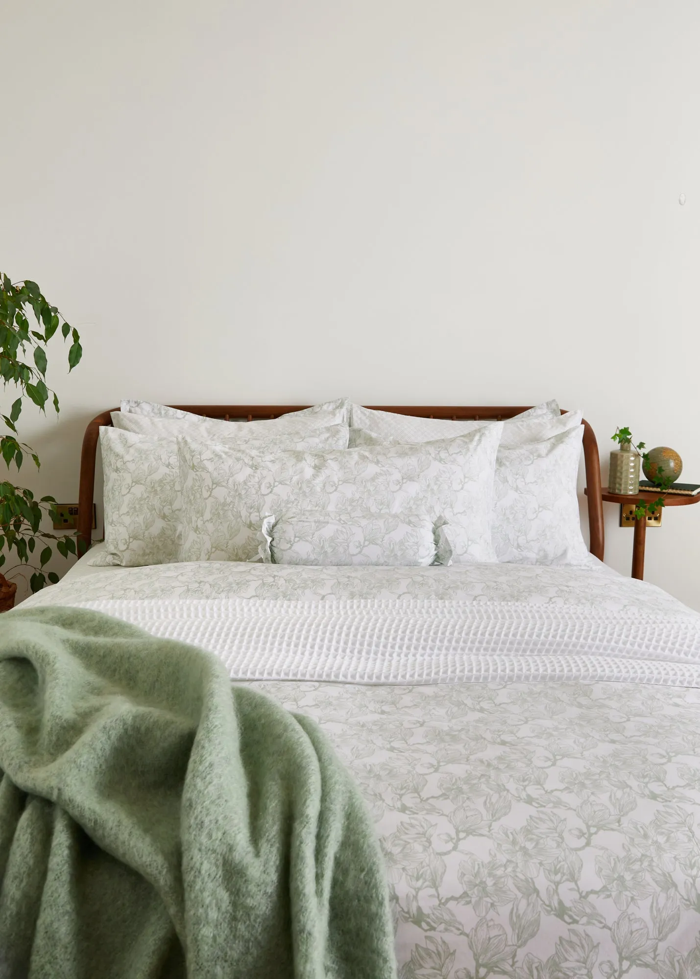 Foxford Sage Magnolia King Pillowcase Set