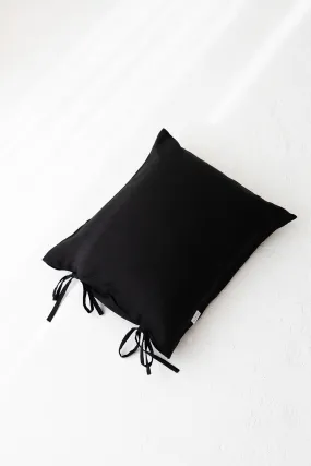 Linen Pillowcase With Ties In Black