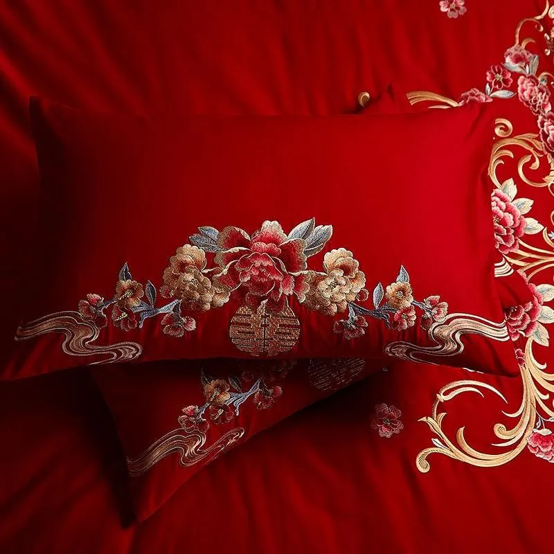 Luxury Red 100% Cotton Oriental Style Embroidery Wedding Bedding Sets