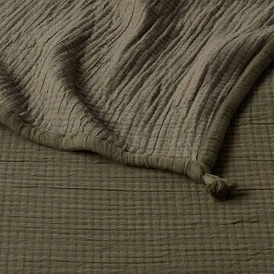 New - Full/Queen Double Cloth Quilt Olive - Threshold