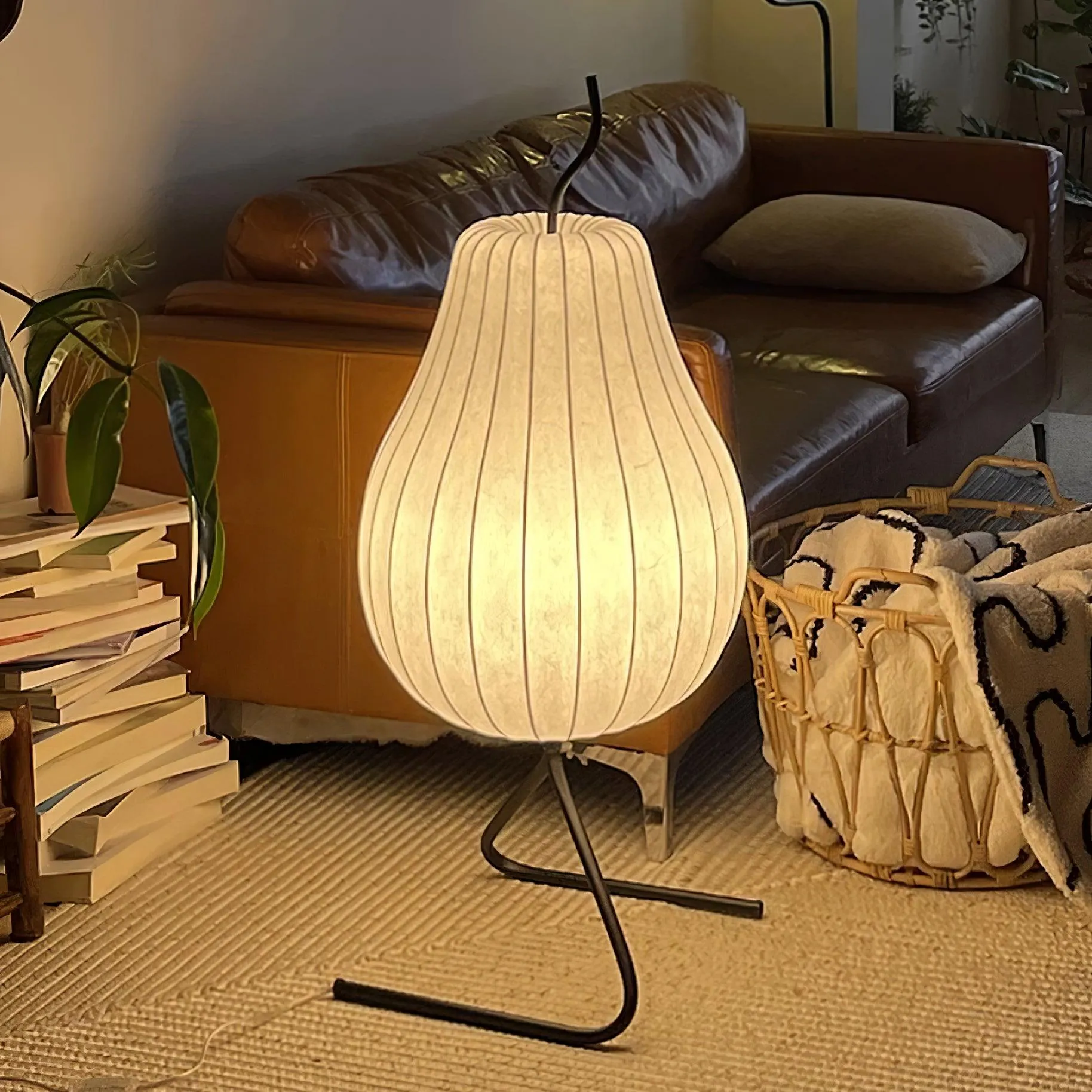 Pear Floor Lamp 15.7″- 34″