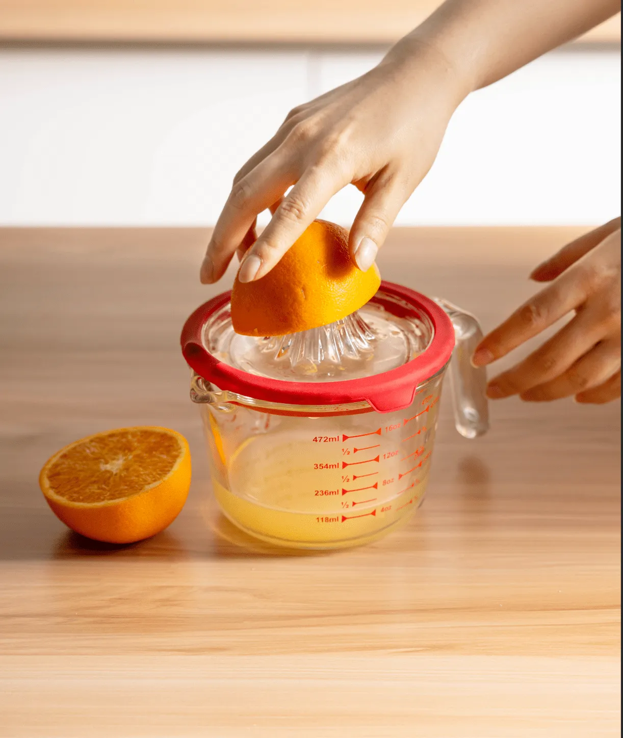 Salient 2-in-1 Glass Citrus Juicer & Precision Measuring Cup