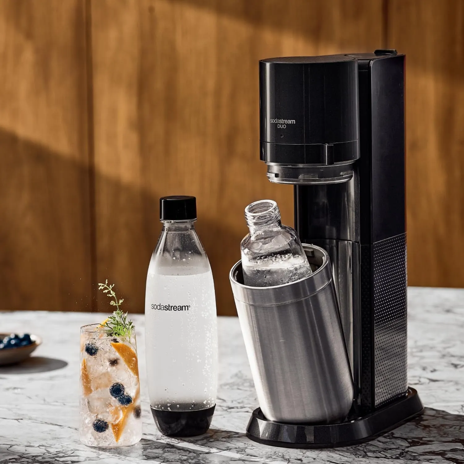 SodaStream - (3-piece set) Duo Starter Kit sparkling water maker incl. glass / plastic bottle (1016802490) - Titanium