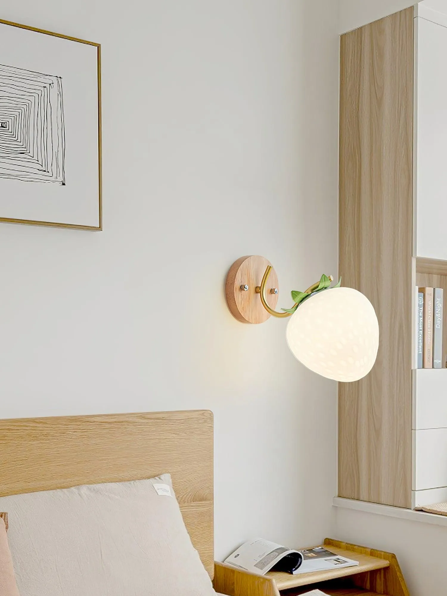 Strawberry Wall Lamp