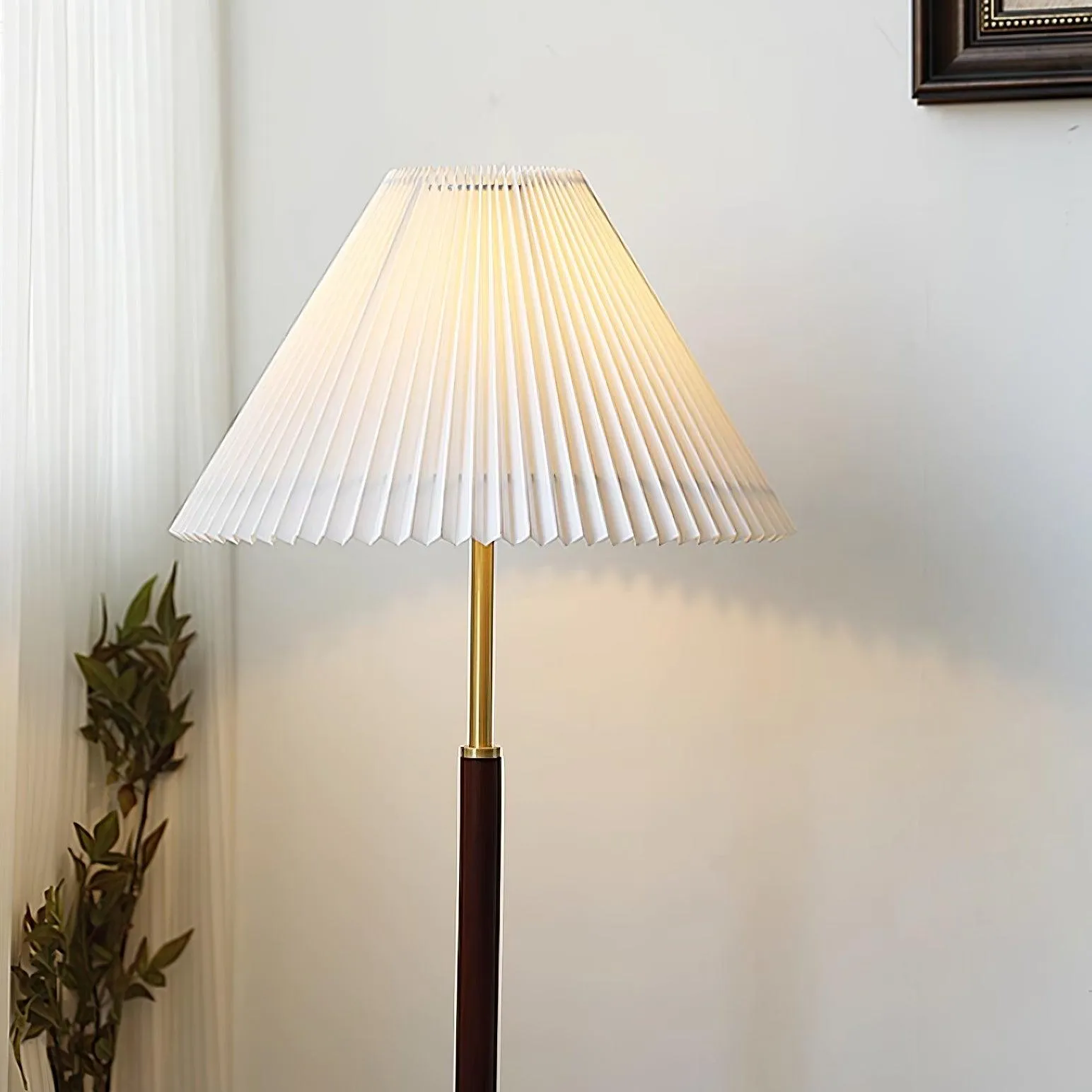 Suki Pleated Floor Lamp