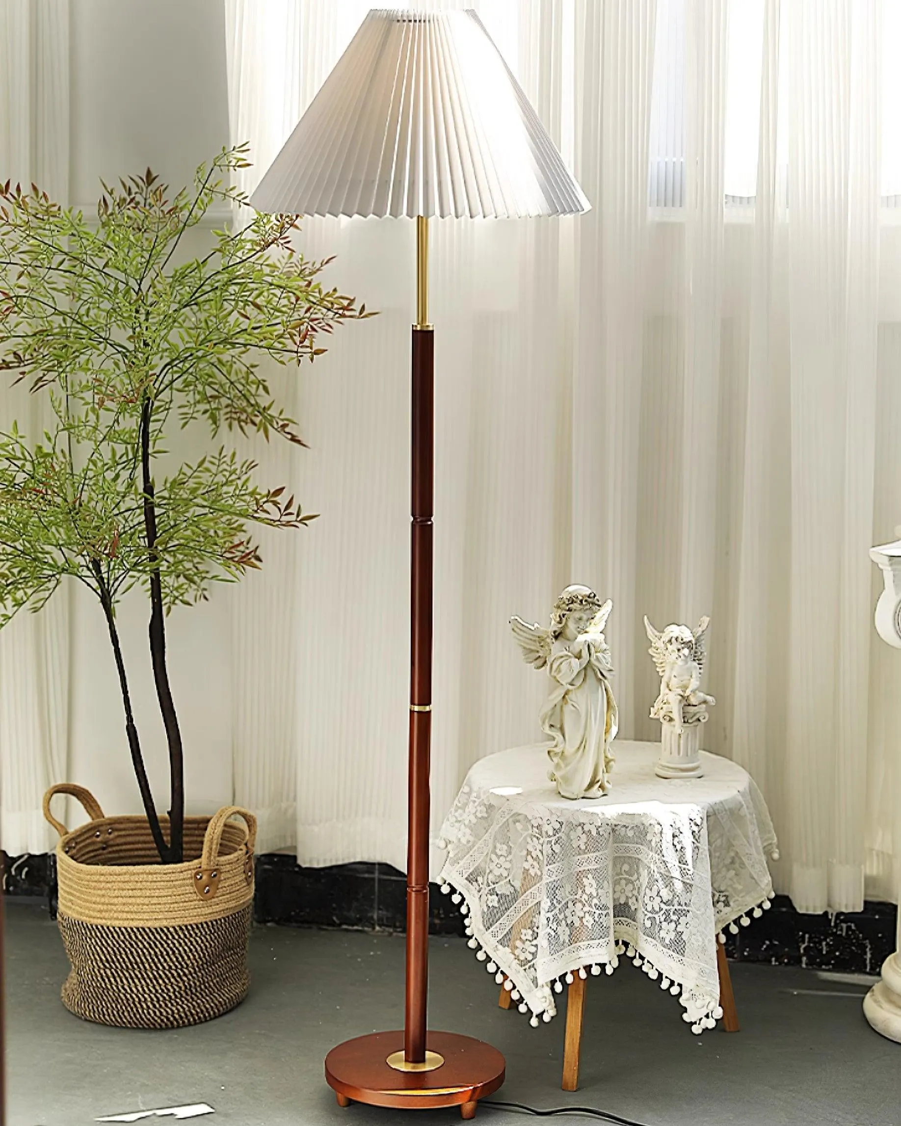 Suki Pleated Floor Lamp