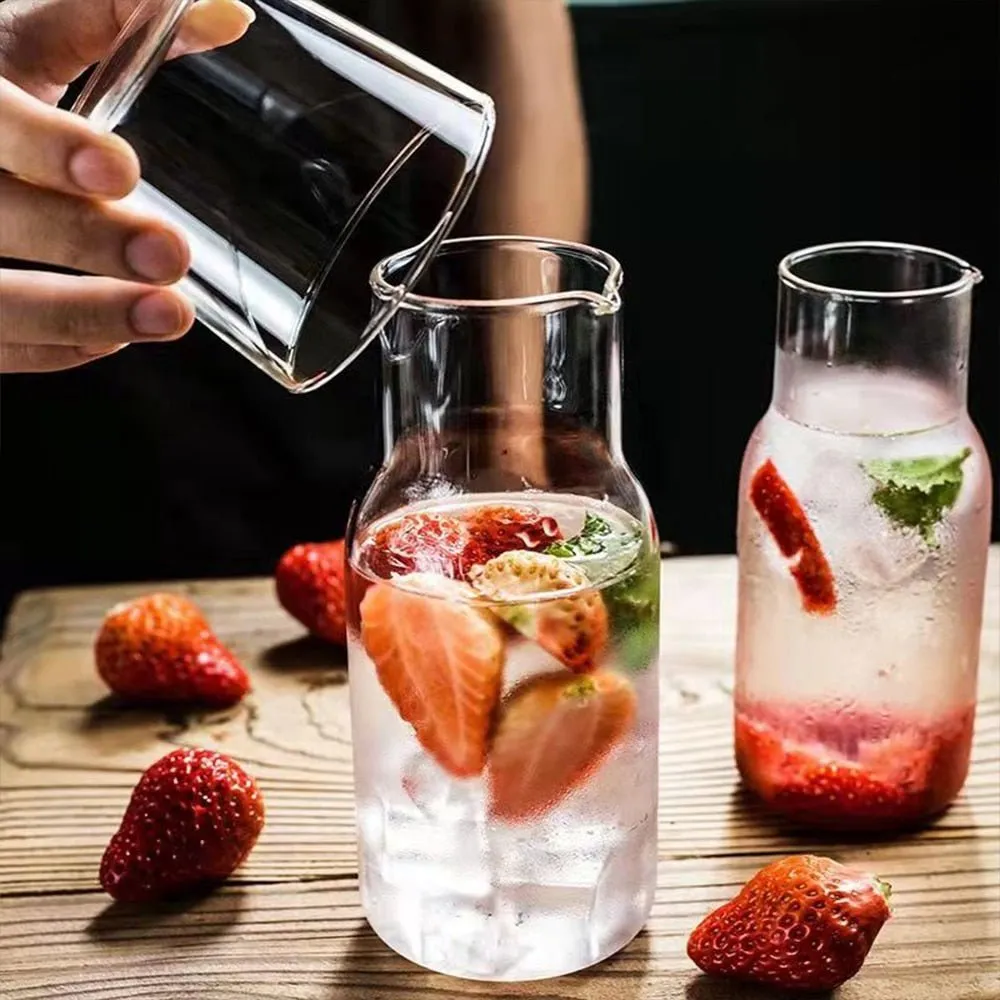 Transparent Water Carafe with Lid