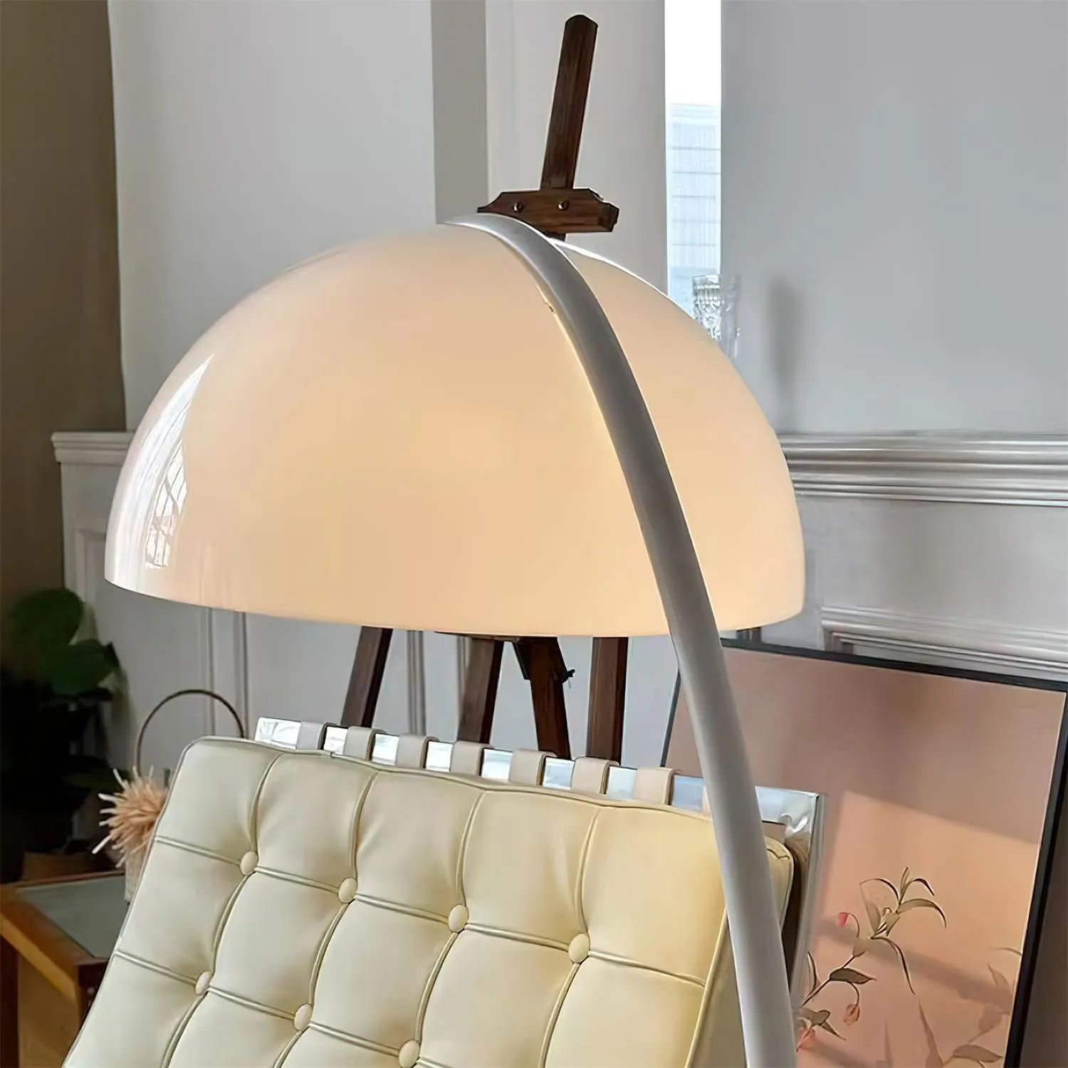 White Greta Serpente Floor Lamp